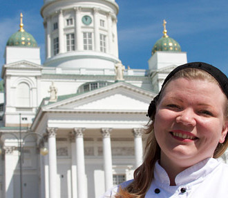 Finnish summer cuisine recipes, vegetable soup, kesäkeitto, midsummer pancakes, muurinpohjalettu, new potatoes, pikeperch, smoked fish, herring, nettles, sausages, summer cottage, Finland